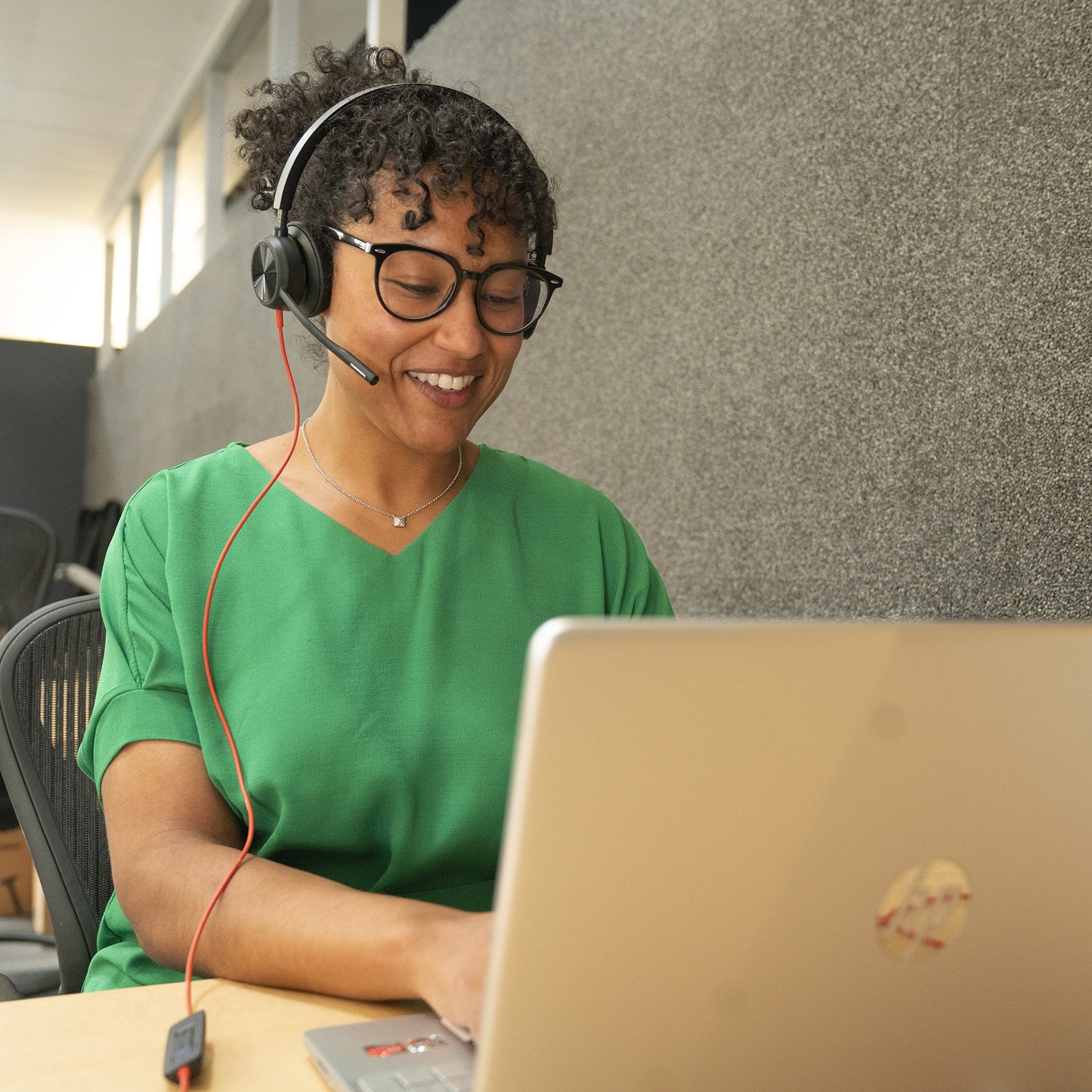 HP POLY BLACKWIRE 8225 UC